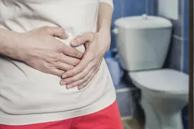 什么？男人也用卫生巾？他们用卫生巾干嘛？医生：看完让人心疼图片