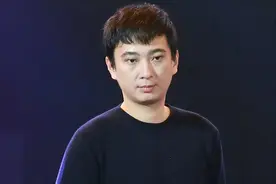 400亿外债？揭露王健林隐藏多年骗局，独子王思聪因此而“狂”？图片