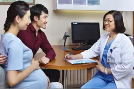 错过最佳生育年龄就别生了？研究：高龄妈妈更易生出聪明宝宝图片