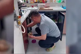 吉林前夫隔离的探望妻儿，被隔离在同一个屋子，众人劝复合图片