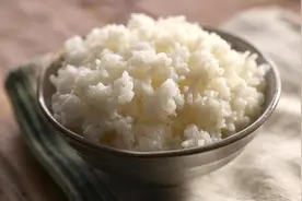 哪种“主食”不健康？是米饭吗？医生劝告：这4种主食，尽量少吃图片