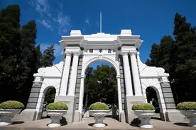 清华硕士不在国内开奔驰，到德国骑自行车当电工图片