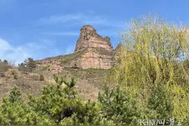 河北承德唐家湾：赏花戏水观丹霞图片