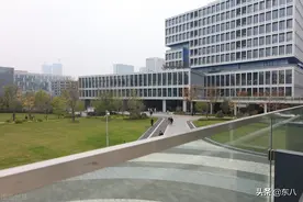 职业本科教育下，部分浙江省属高职院校校区面积不足困境何去何从图片