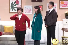 贾玲小品口碑差强人意，全是谐音梗，张小斐湖绿色外套意外火了图片
