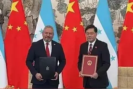 “人心不足蛇吞象”的密邦与“识时务为俊杰”的洪国形成鲜明对比图片