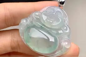 翡翠可以越戴越绿，越戴越透吗？图片