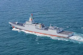 8艘万吨大驱一摆；对岸专家：连美国都没有办法图片