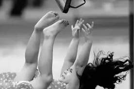 河南高考601分少女被害：她挤过独木桥，却躲不掉身边人图片