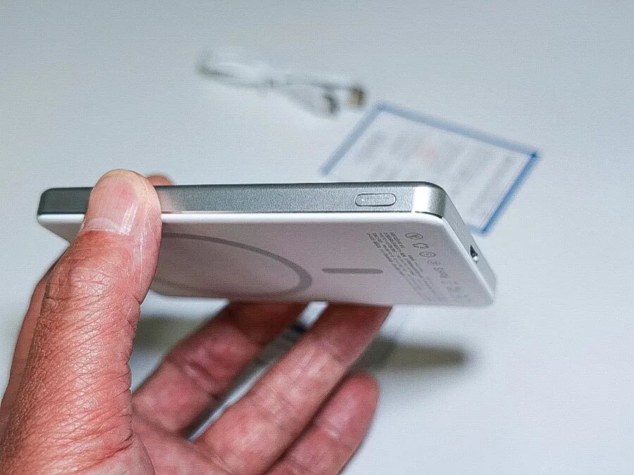 189元超轻薄磁吸设计,西圣PB-Air充电宝才是打工人标配