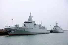 055大驱领头，我军绕日本列岛航行一圈，日本担心以后会频繁发生图片