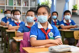 相关部门发布消息：中小学或面临“期末考试”取消，提前放假图片