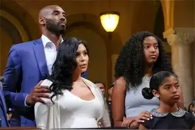 科比追悼会：妻子泣不成声，乔丹哭成泪人，姚明的缺席成球迷焦点图片