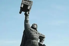 项羽可以生还，为什么要选择死，那就是心慈手软图片