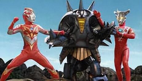 奥特曼打怪兽的图片大全（以下八张奥特曼打怪兽图片）