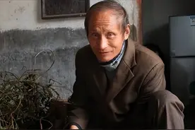 安徽老汉因酷似普京走红网络，被俄罗斯女富婆倒追，如今60仍单身图片