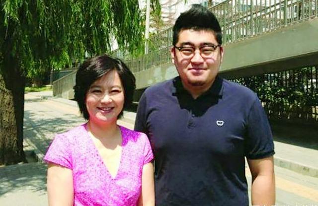 央视名主持鞠萍：难忘催泪的父爱母爱，在再婚中感受幸福