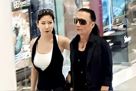 和大49岁谢贤相恋12年，用青春换2000万分手费，如今coco怎么样了图片