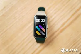 荣耀手环7评测，全天候血氧监测，支持低血氧振动提醒图片