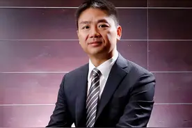 李嘉诚卖港口一波三折，基本无望之时，刘强东仅凭文案就口碑暴涨图片