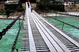 川西自驾游🌈（三）：千里奔赴致敬英雄，遗憾未能踏上泸定桥图片