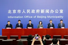 郑州大学一女生约会男友感染新冠，致5000人被隔离！已被立案图片