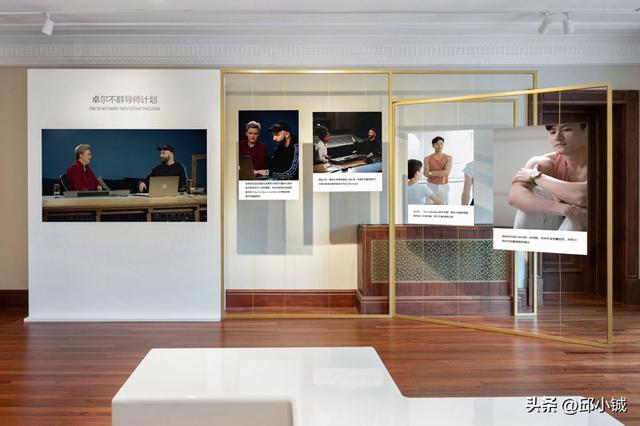 ���У���ʫ����268�ꡰ׿����Ⱥ���ļ��