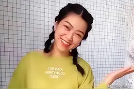 湖北女子瘫痪后被夫抛弃，5年后与闺蜜儿子结婚，闺蜜：我撮合的图片