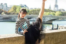 金晨的腿真不一般，穿裙子还能做一字马显身材，不愧是练舞蹈的图片