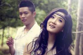 凤凰传奇，反转了图片