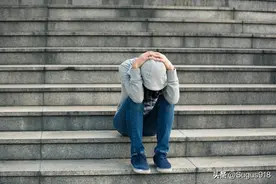 一个成年人的无奈，扛不住了图片