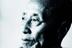 今日大咖 | 臧克家，他是中国诗坛的一道火光图片