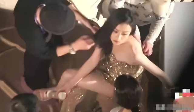浴缸陪睡、助理手接口水、“跪式服务”，这些明星哪来的优越感？