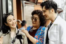 钟丽缇：三段婚姻三个女儿，嫁小12岁老公后，在卑微中感动自己图片