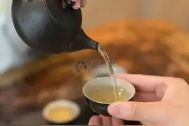 我给领导做了17年的专职司机，被称为“人精”和“司机中的龙凤”图片