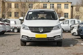 实拍宝骏730：1.5T动力+7座布局，三大件质量稳定，7.38万元起图片