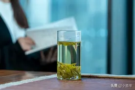 怎样冲泡一杯高颜值又好喝的龙井茶？仅需简单5步图片