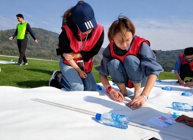 ���﷫�𺽡������Ž��