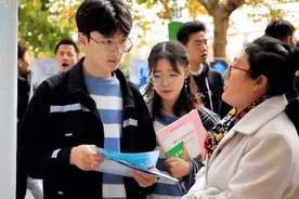 “你凶我，我就离职”，嚣张辞职信火出圈，00后准备整顿职场了？图片
