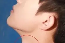 男孩子多大开始变声才是正常的？图片
