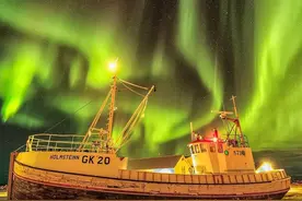 那一抹极致之绿——极光图片