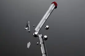 5岁女儿咬破水银温度计，妈妈60秒专业处理，医生邻居都点赞图片