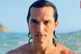 巴西男演员神秘惨死！遭潜规则后被下药勒毙，尸体塞箱中埋地底下2米，水泥封顶图片