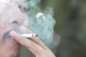 坚持多久不抽烟才敢说戒烟成功了？熬过去后，身体会出现喜人变化图片