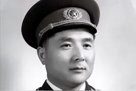 向守志简介 向守志夫人张玲 向守志之子向孝民图片