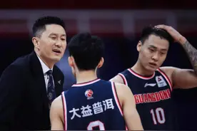 广东试训2米13外援，赵睿成队长，胡明轩锁定去向，周琦打脸新疆图片