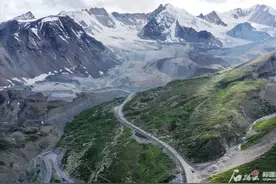 《中国国家地理》推荐十条国内精品必驾路线 独库公路、219国道上榜图片