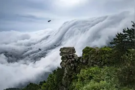 绝美的庐山云雾，天下名山，无出其右，几十张图片让你心服口服图片