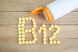 山东女子每天坚持吃维生素B12，4个症状被改善，看完涨知识了图片