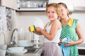 夏天汗疱疹反复发作，瘙痒难耐，不妨用4个方法解决图片